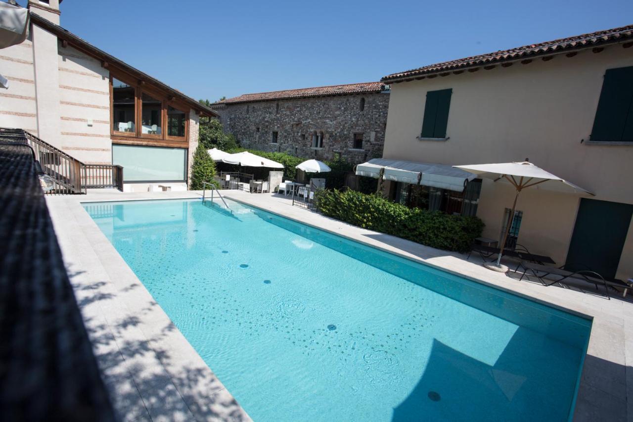 Santellone Resort Brescia Bagian luar foto